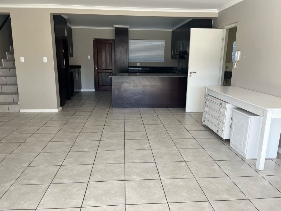 To Let 3 Bedroom Property for Rent in Top Town Eastern Cape
